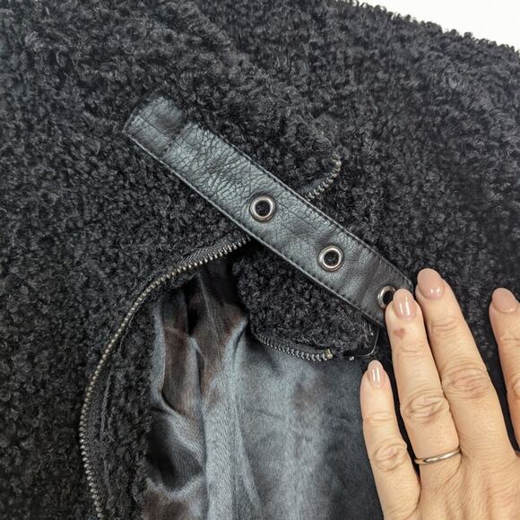 Madden Girl Black Fleece Sherpa Zip Up Jacket - Picture 5 of 7